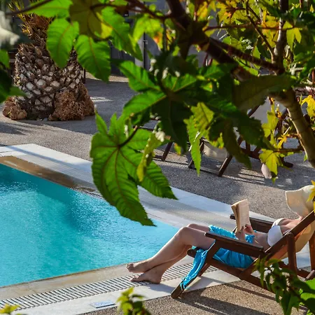 Olga Aparthotel Chora (Ios)