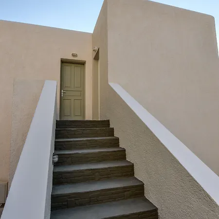 Olga Aparthotel 4*